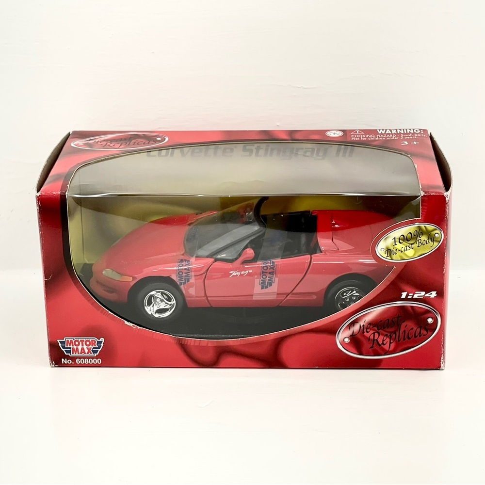 Motormax BMW 1:24 Bright Red New In Box 
Corvette Diecast Model